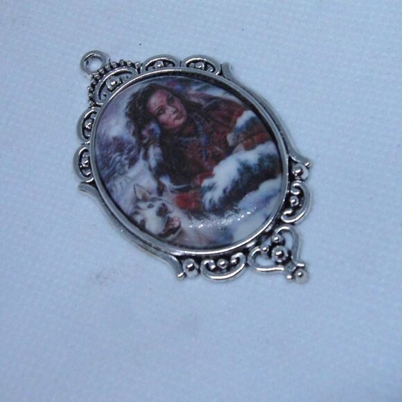 Native Tribal Maiden Wolf Porcelain Cameo Necklace - Picture 8 of 9